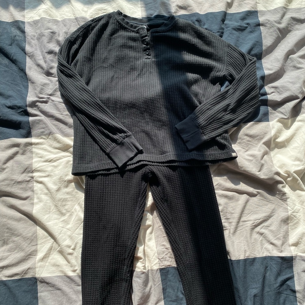 2/20$ Roots Matching Waffle Knit Lounge Set